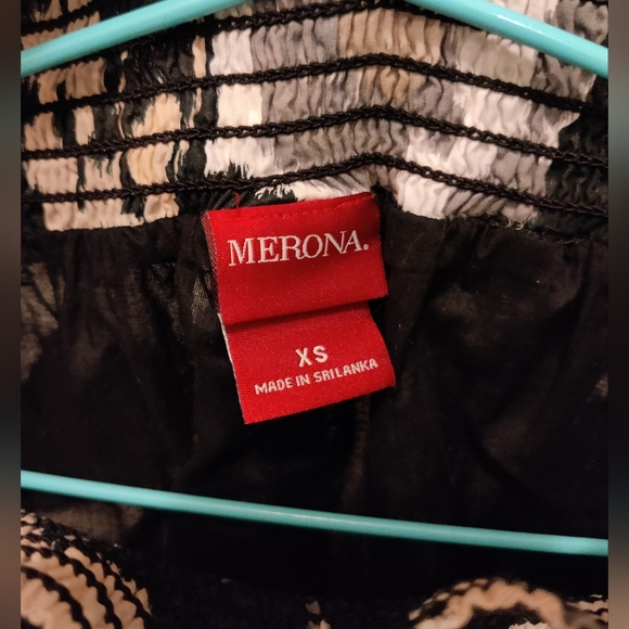 Floral skirt - Picture 3 of 3